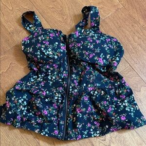 Black Floral Zipper Front Bustier Top
